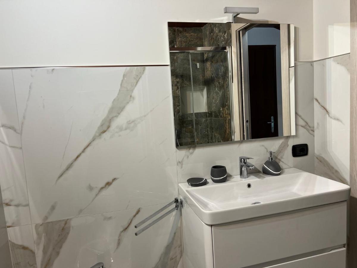 B&B Southitaly Busto Arsizio Exterior photo