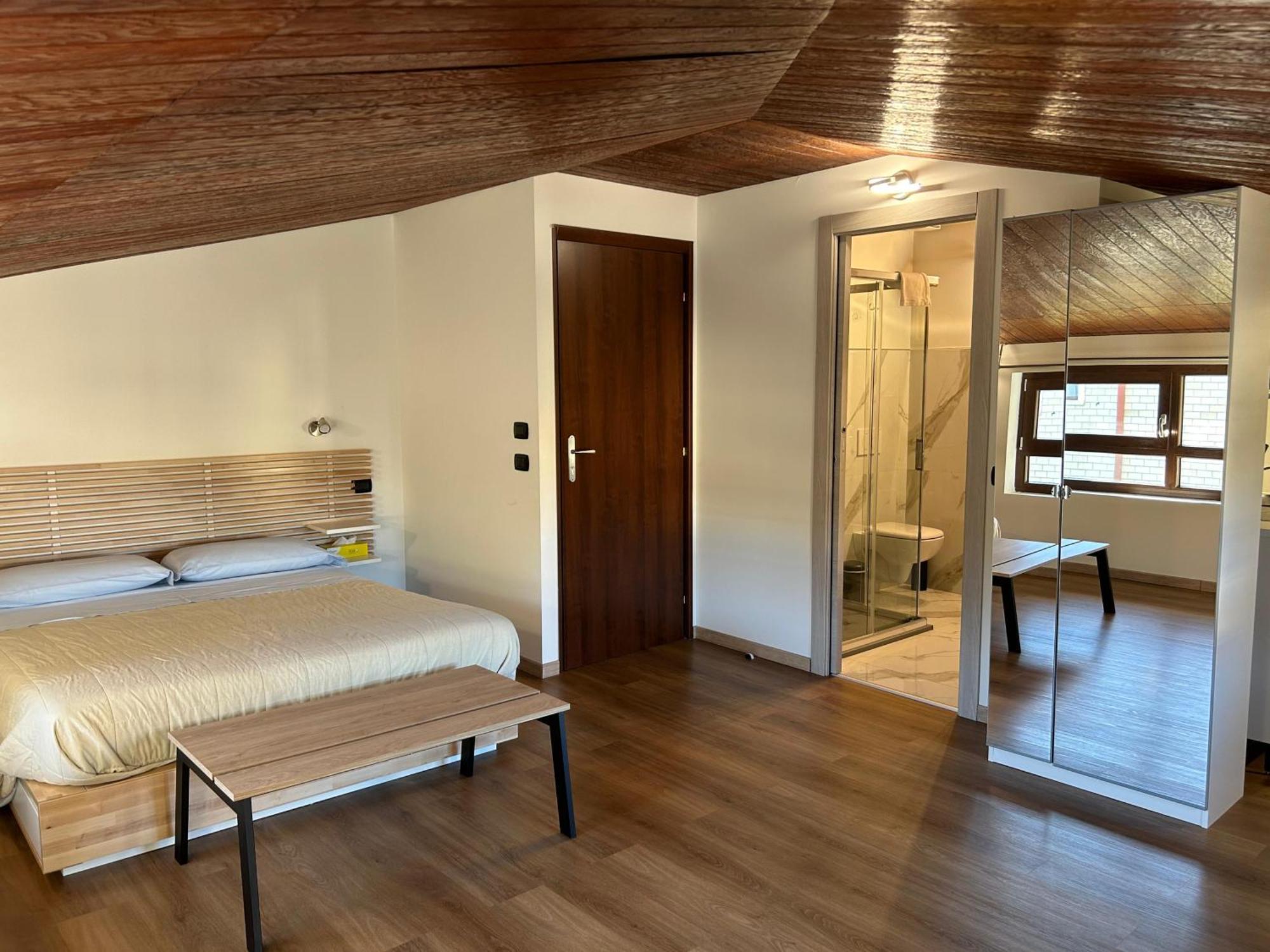 B&B Southitaly Busto Arsizio Exterior photo