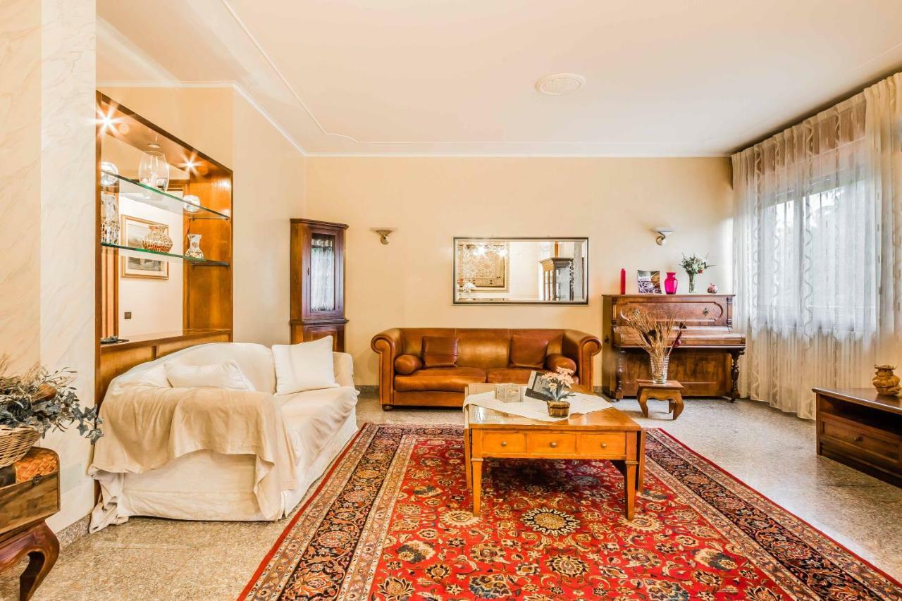 B&B Southitaly Busto Arsizio Exterior photo