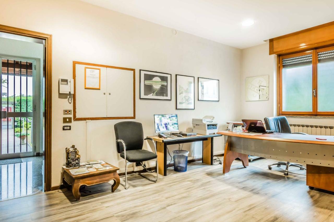 B&B Southitaly Busto Arsizio Exterior photo